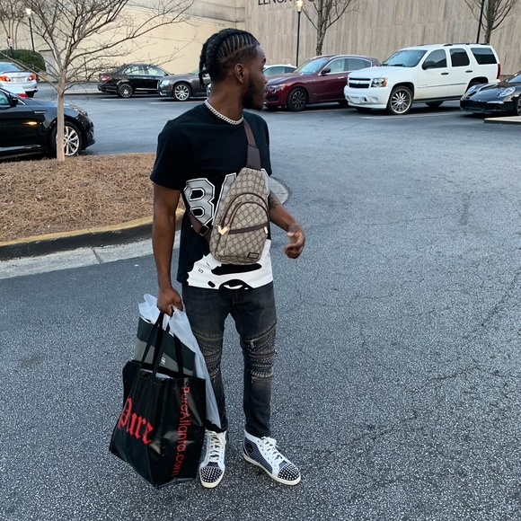 Meet your Posher, Khalil - Picture 7 of 16